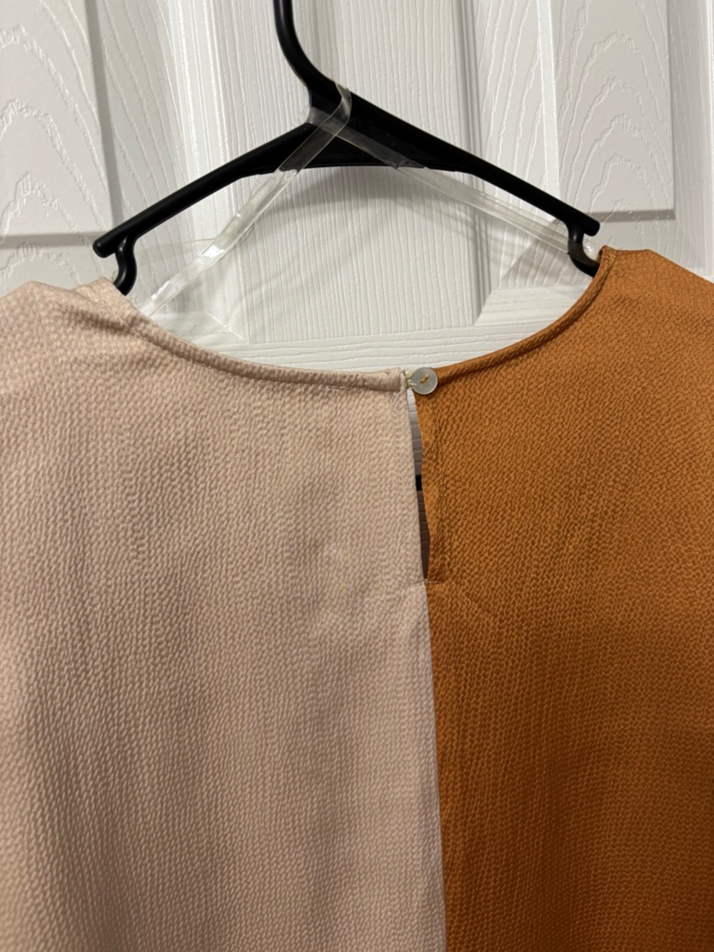 entro Colorblock Wrap Blouse Bodysuit in Rust and Beige Women’s Size Small - Picture 9 of 9